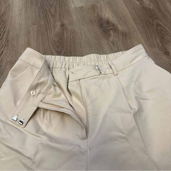 Skies Are Blue Khaki Shorts size S - Picture 5 of 6